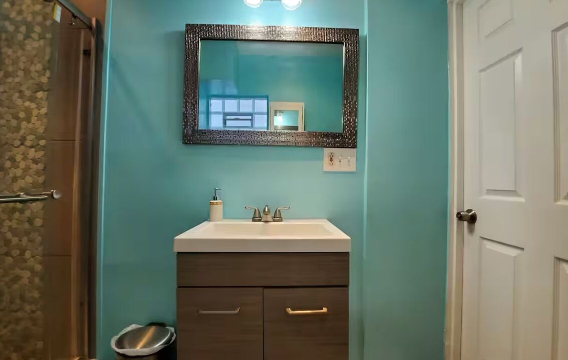 Photo of Bathroom in Niagara Falls