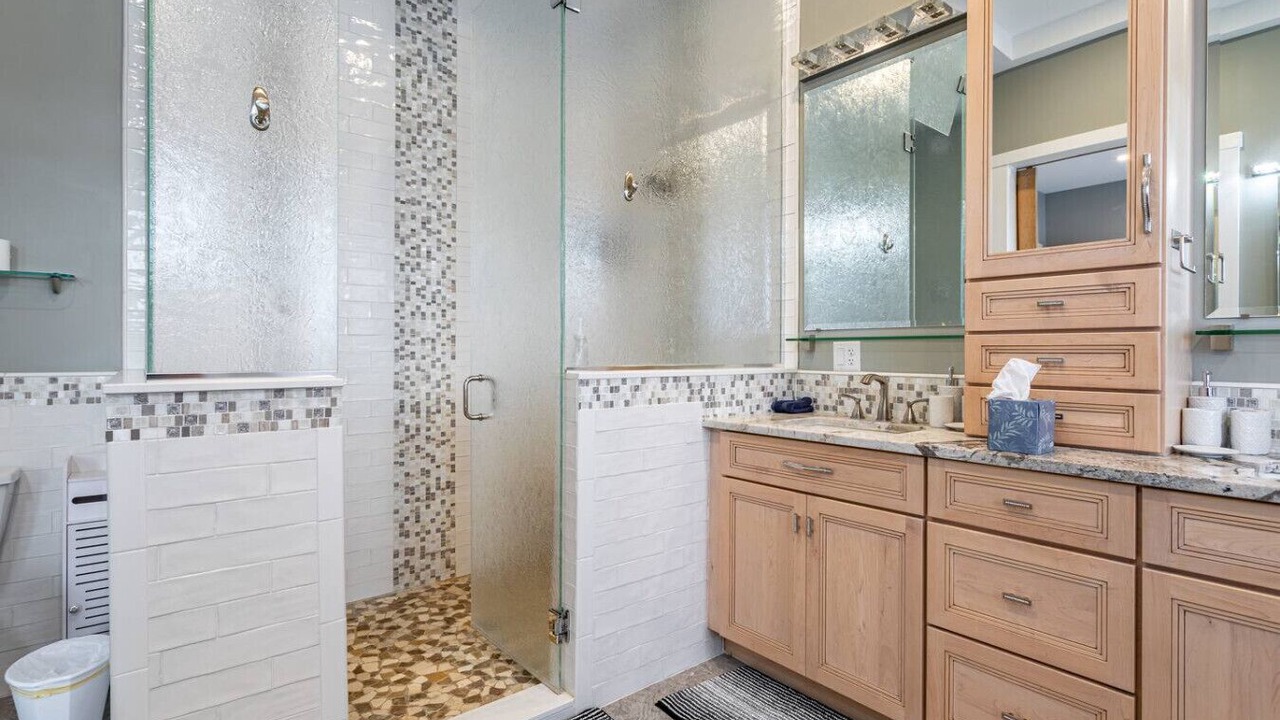 Photo of Bathroom in Central Bridge
