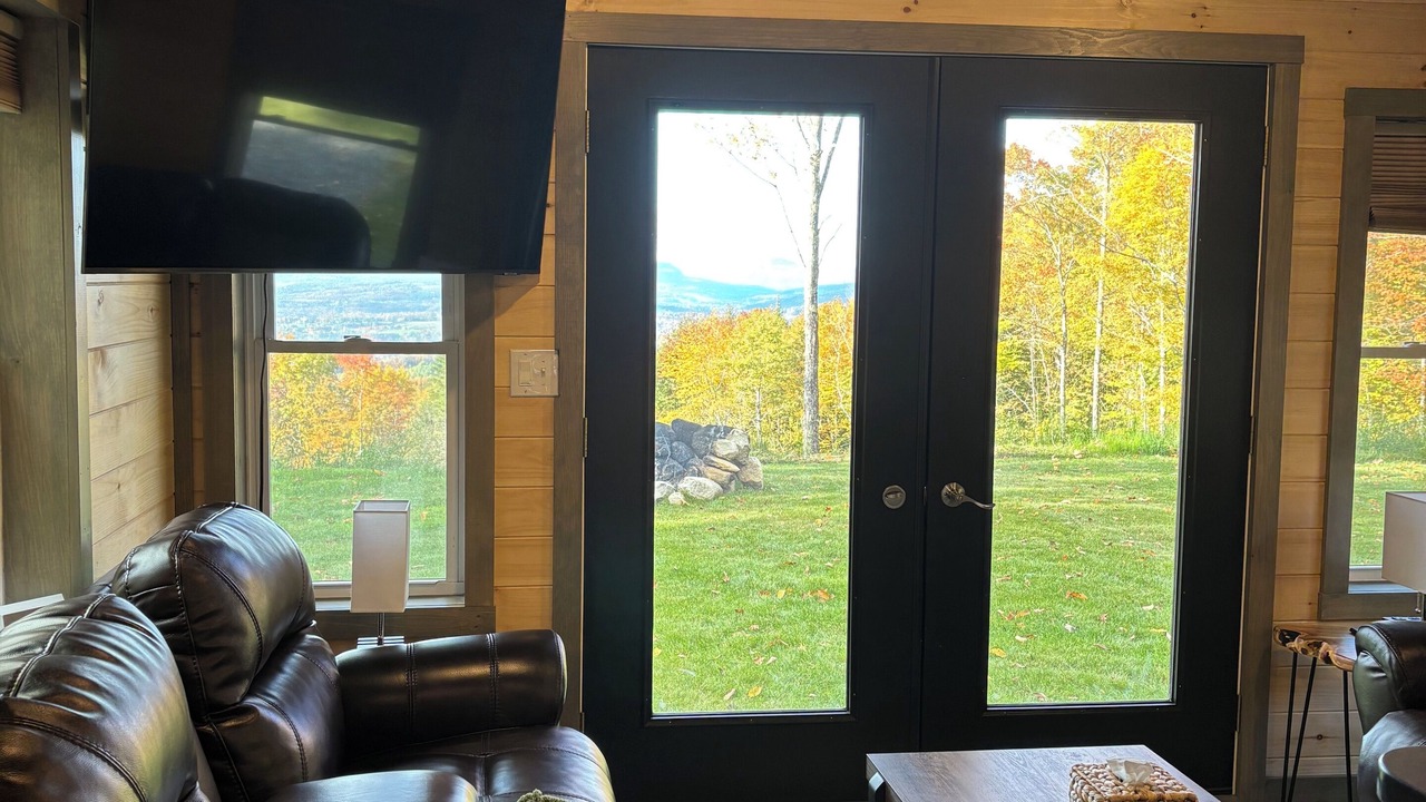 Photo of Livingroom in East Burke