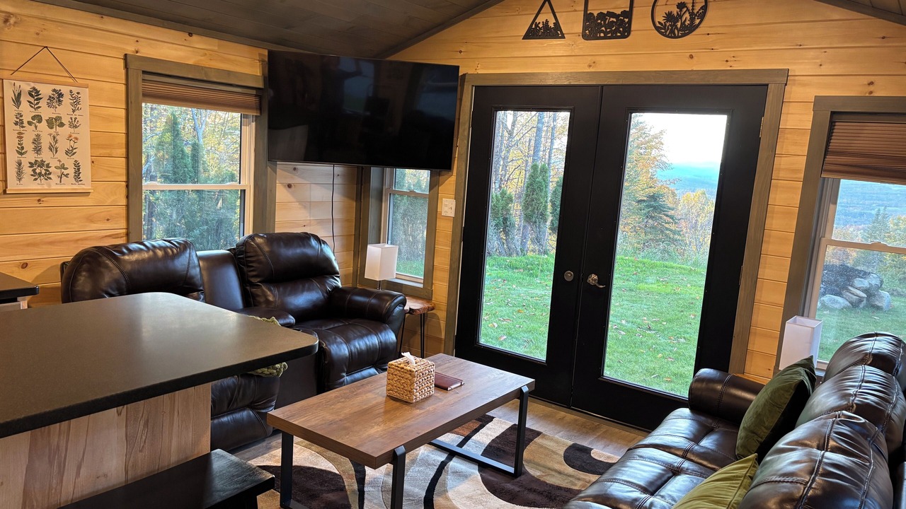 Photo of Livingroom in East Burke