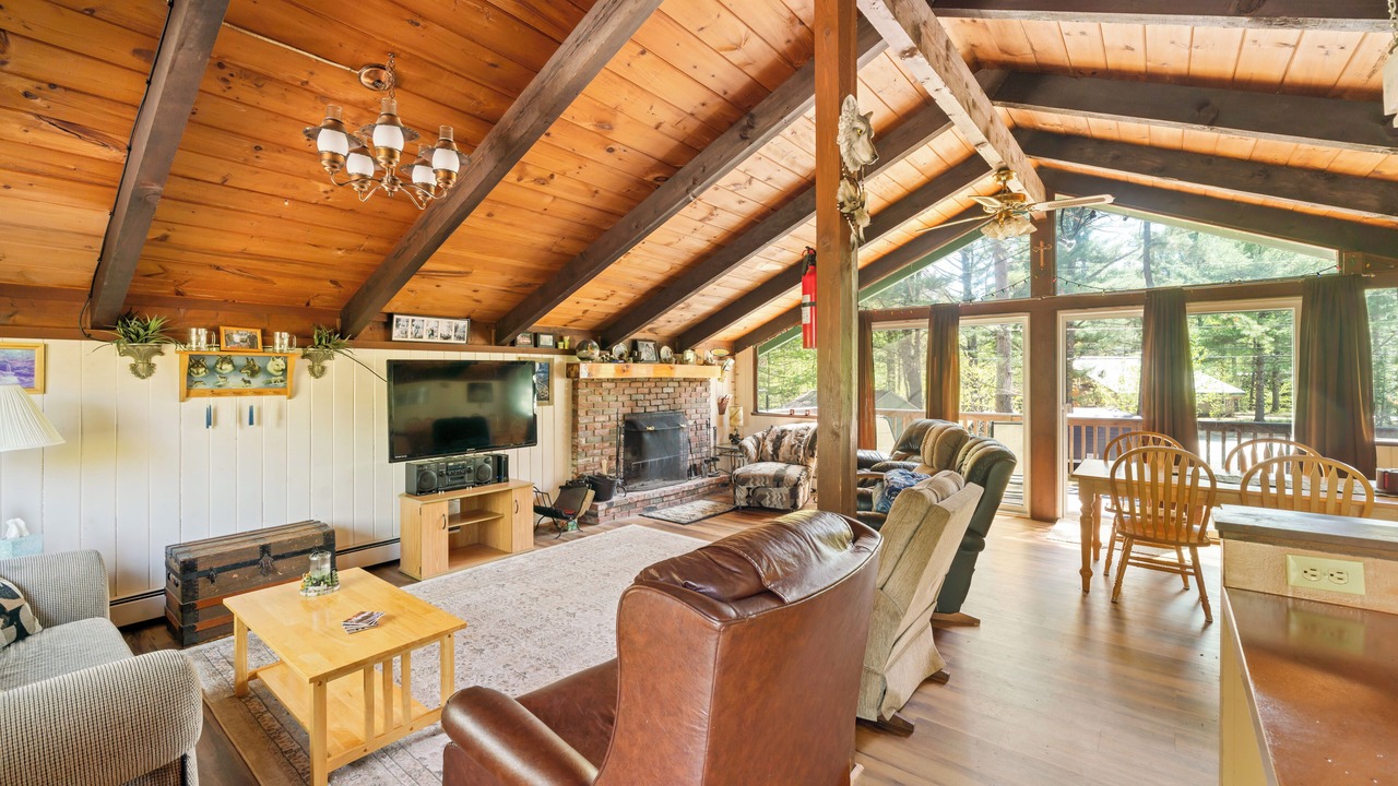 Photo of Livingroom in North Conway