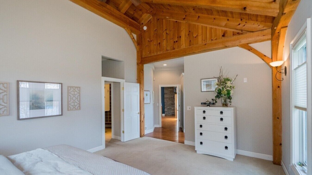Photo of Bedroom in Saratoga Springs