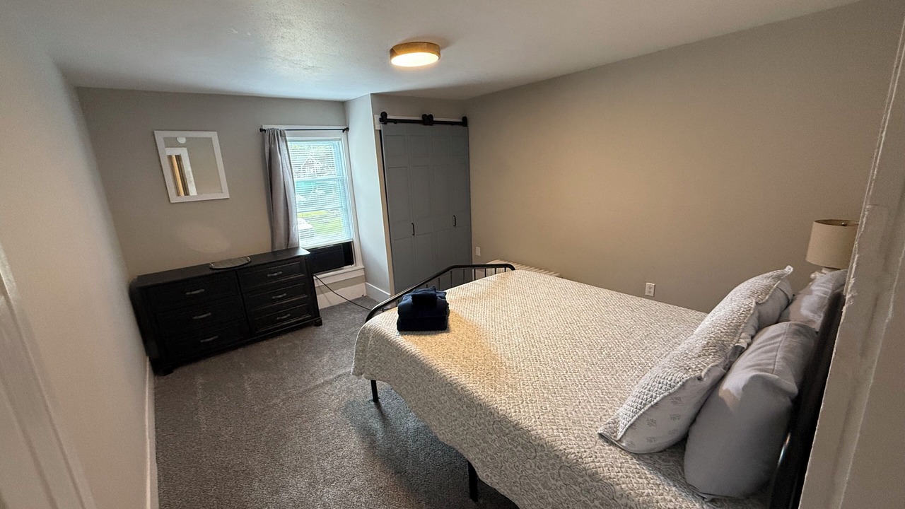 Photo of Bedroom in Cortland