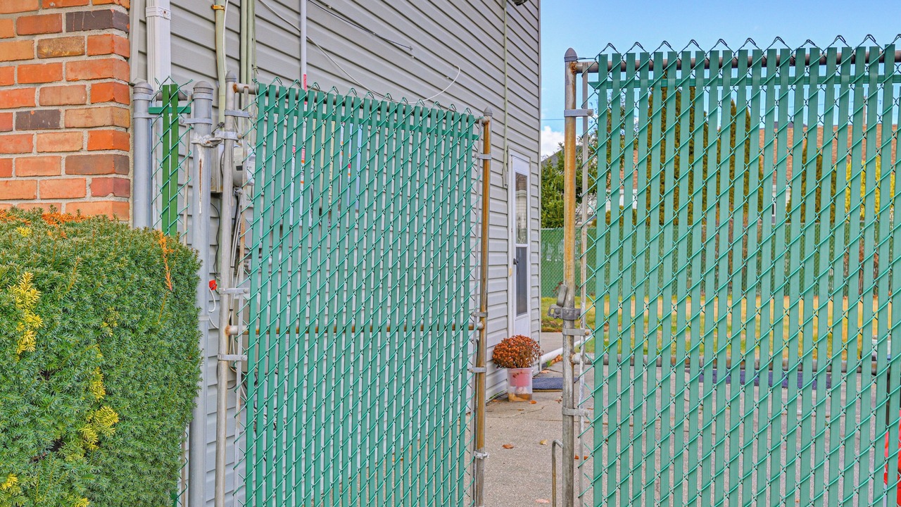 Photo of Others in Floral Park