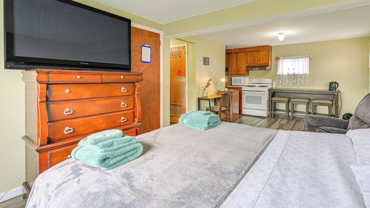 Photo of Bedroom in Floral Park
