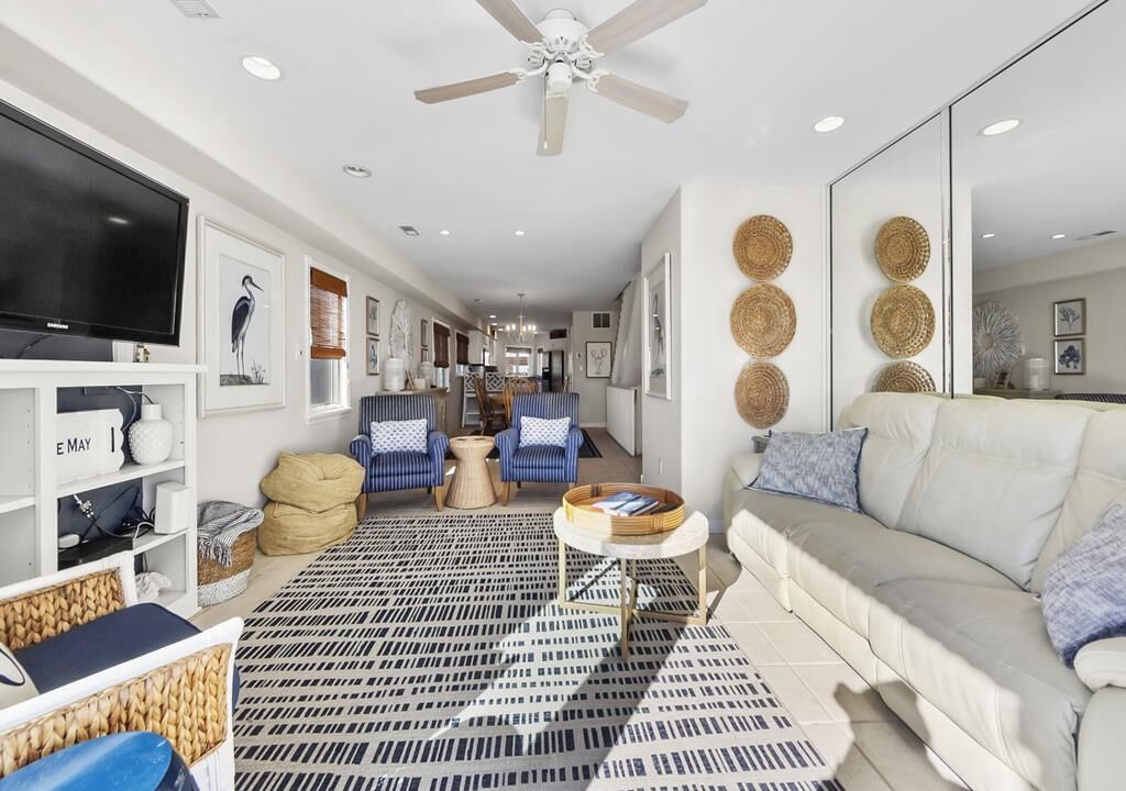 Photo of Livingroom in Village Green