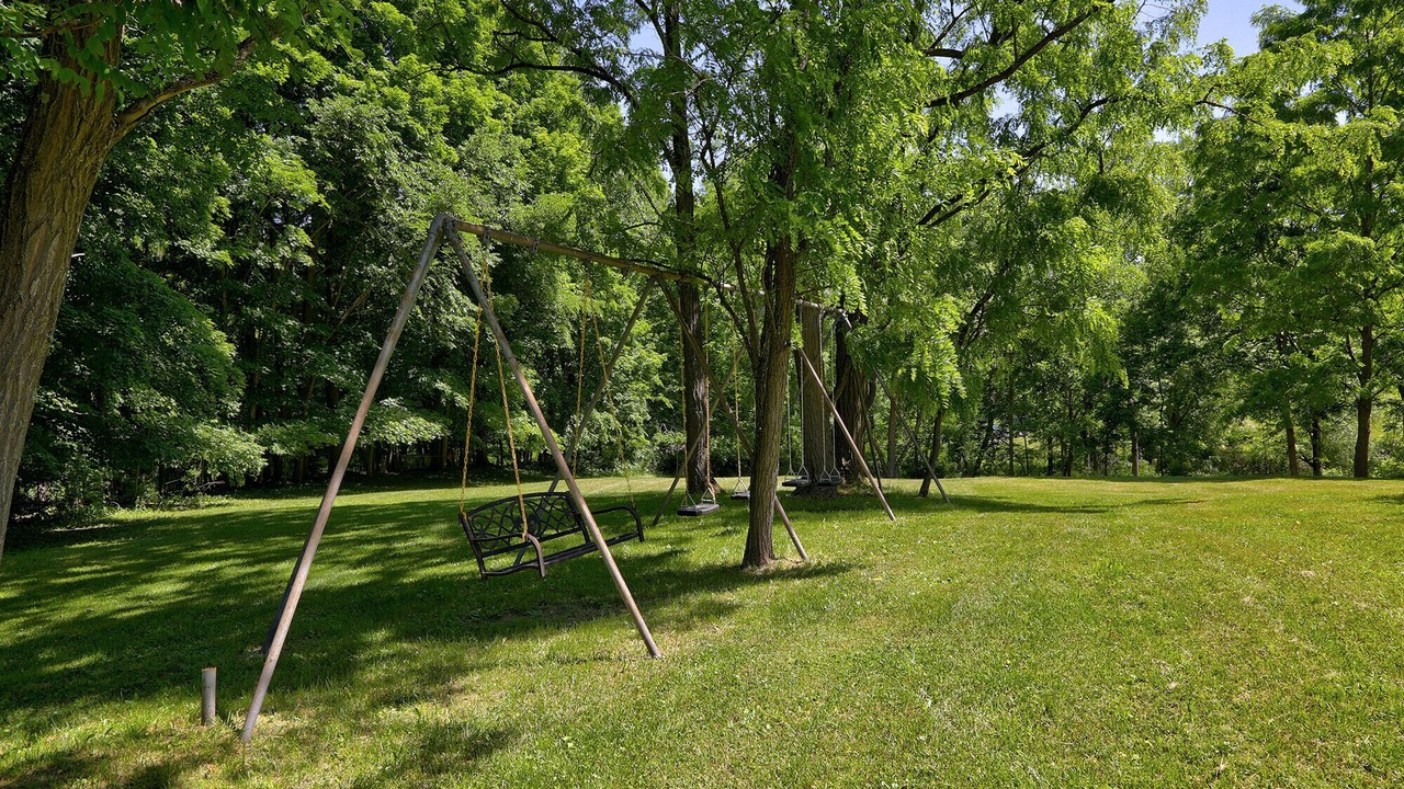 Photo of Others in Amenia