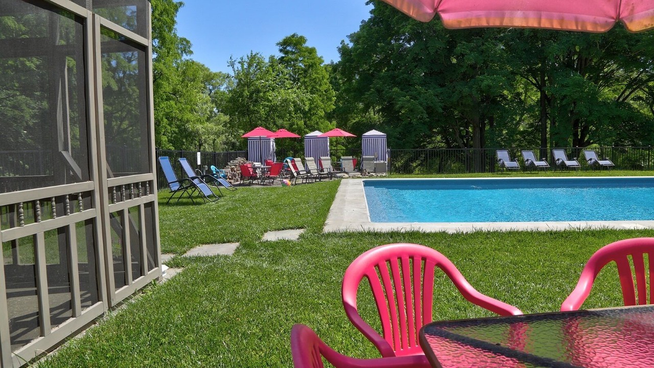 Photo of Outdoor in Amenia