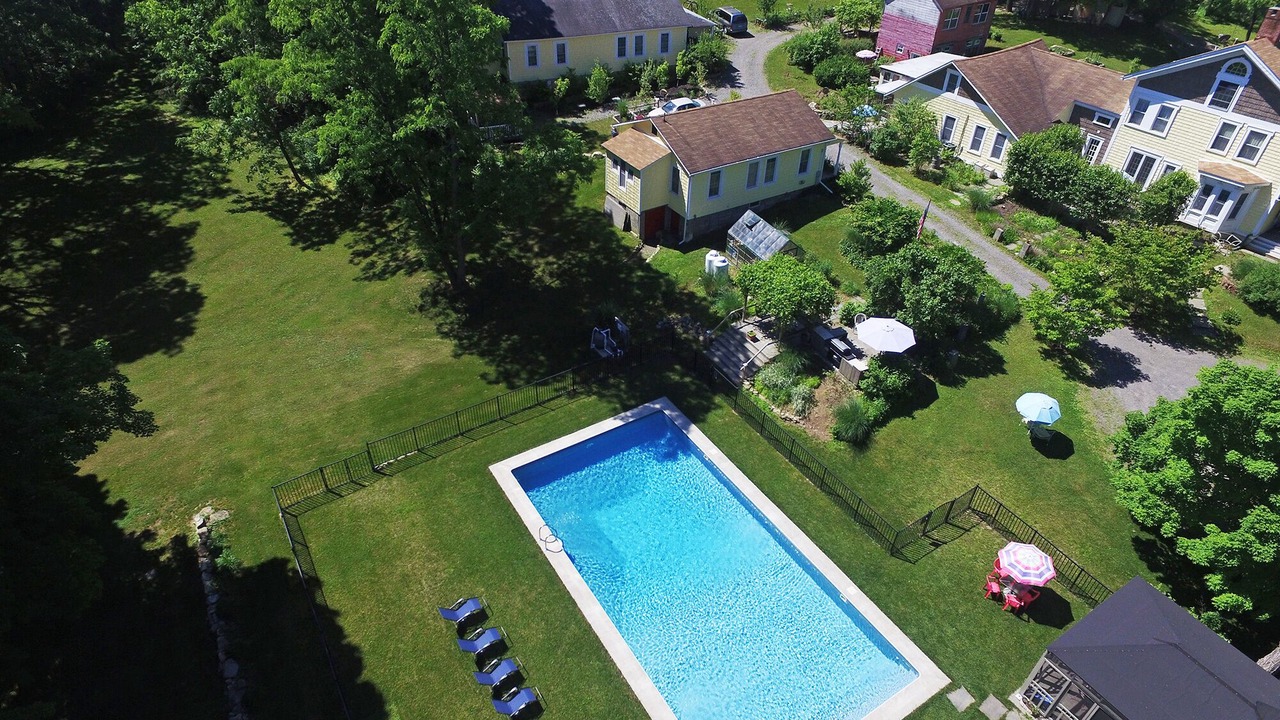 Photo of Outdoor in Amenia