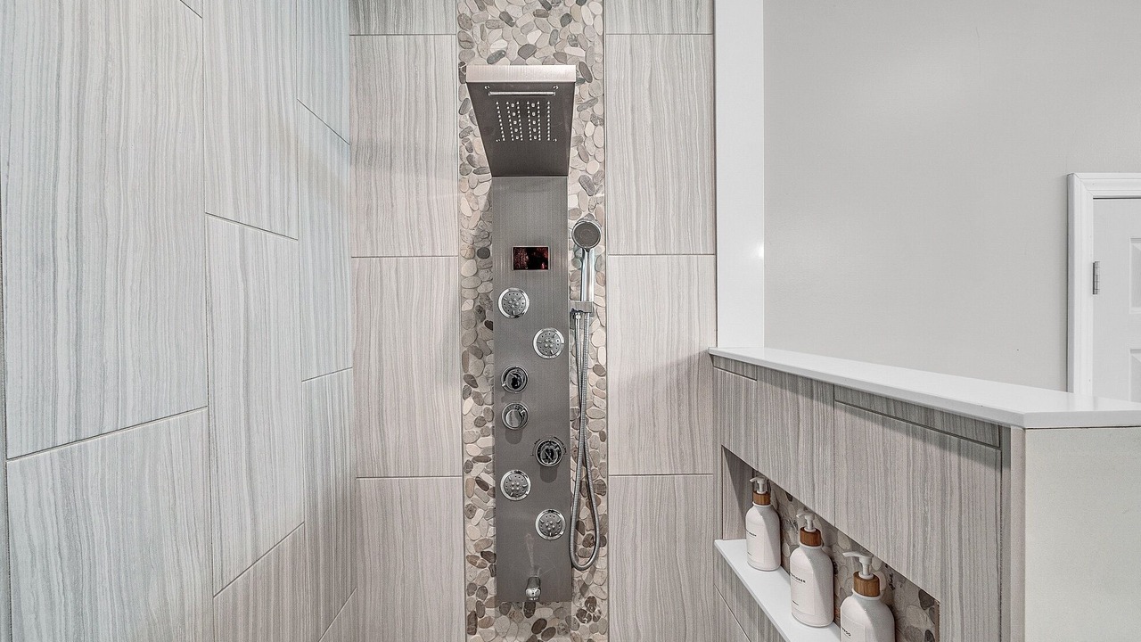 Photo of Bathroom in Tamworth