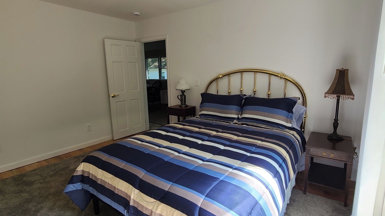 Photo of Bedroom in Center Tuftonboro