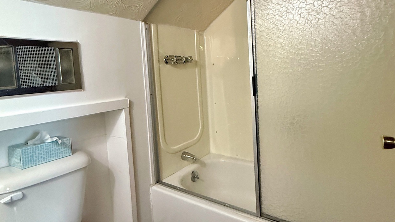 Photo of Bathroom in Cleverdale