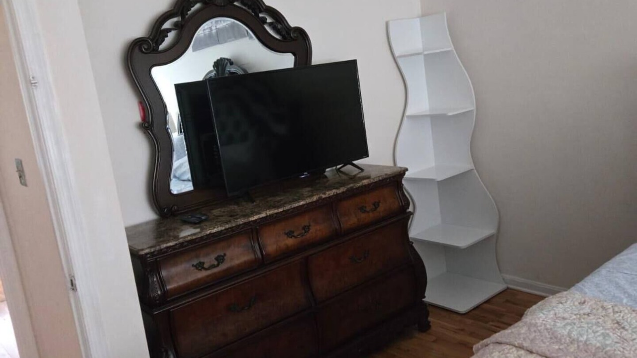 Photo of Bedroom in Greenbelt