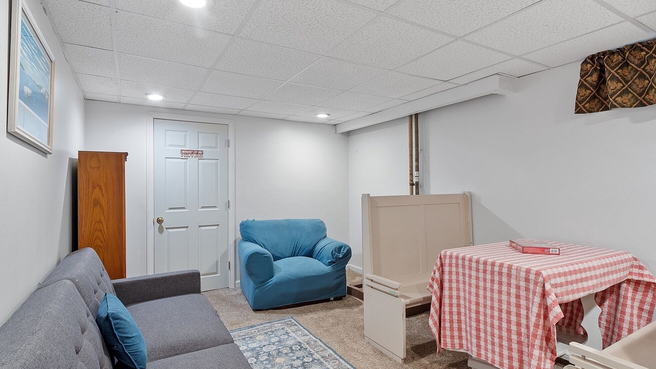 Photo of Livingroom in Belmont