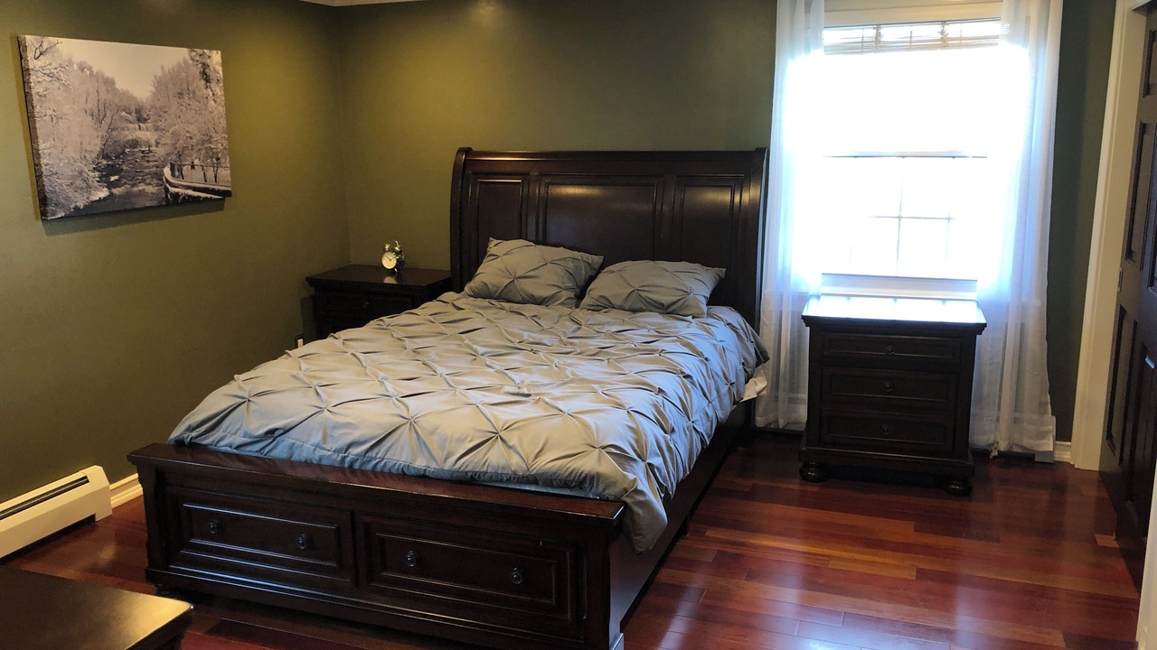 Photo of Bedroom in Williamsville
