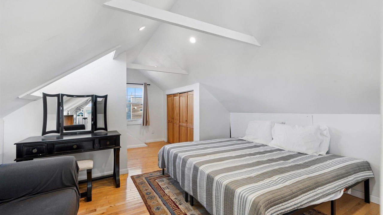 Photo of Bedroom in Ocean Bay Park