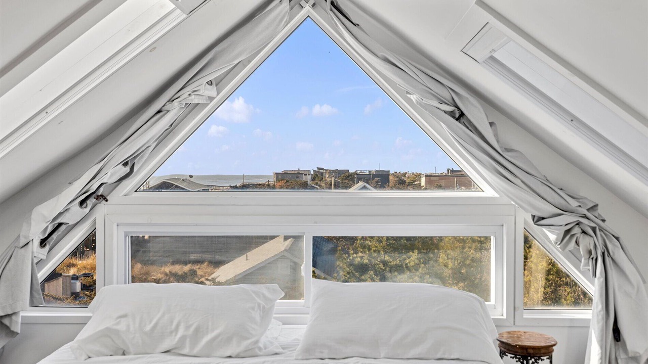 Photo of Bedroom in Ocean Bay Park