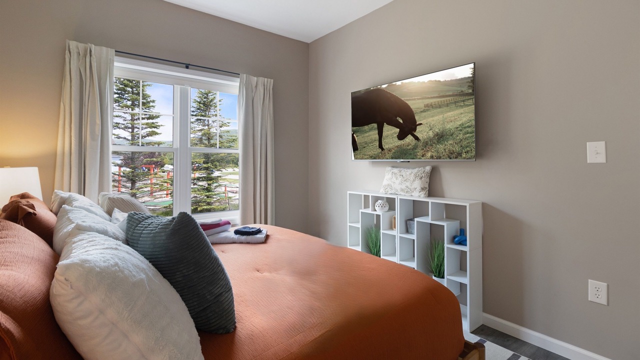 Photo of Bedroom in Davis