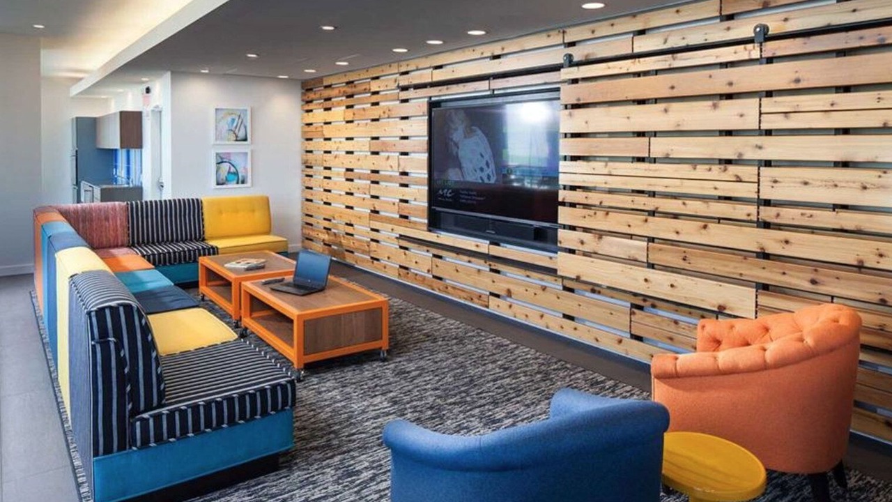 Photo of Livingroom in Downtown Boston