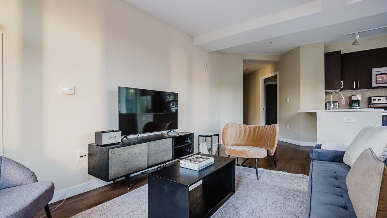 Photo of Livingroom in Theatre District