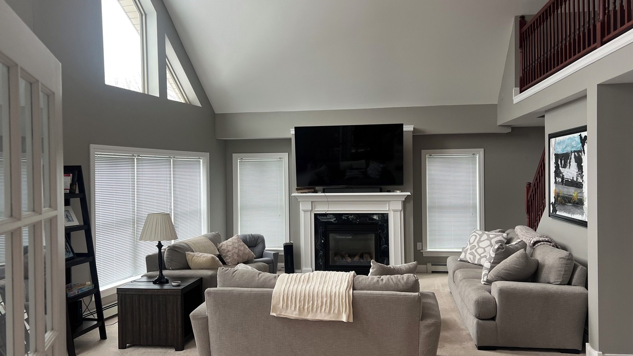 Photo of Livingroom in Blodgett Mills