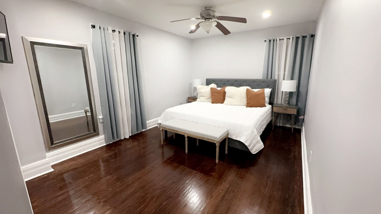 Photo of Bedroom in Utica