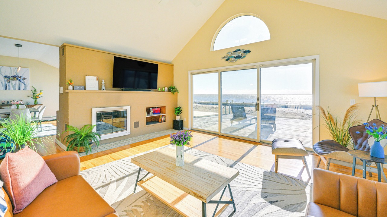 Photo of Livingroom in Patchogue