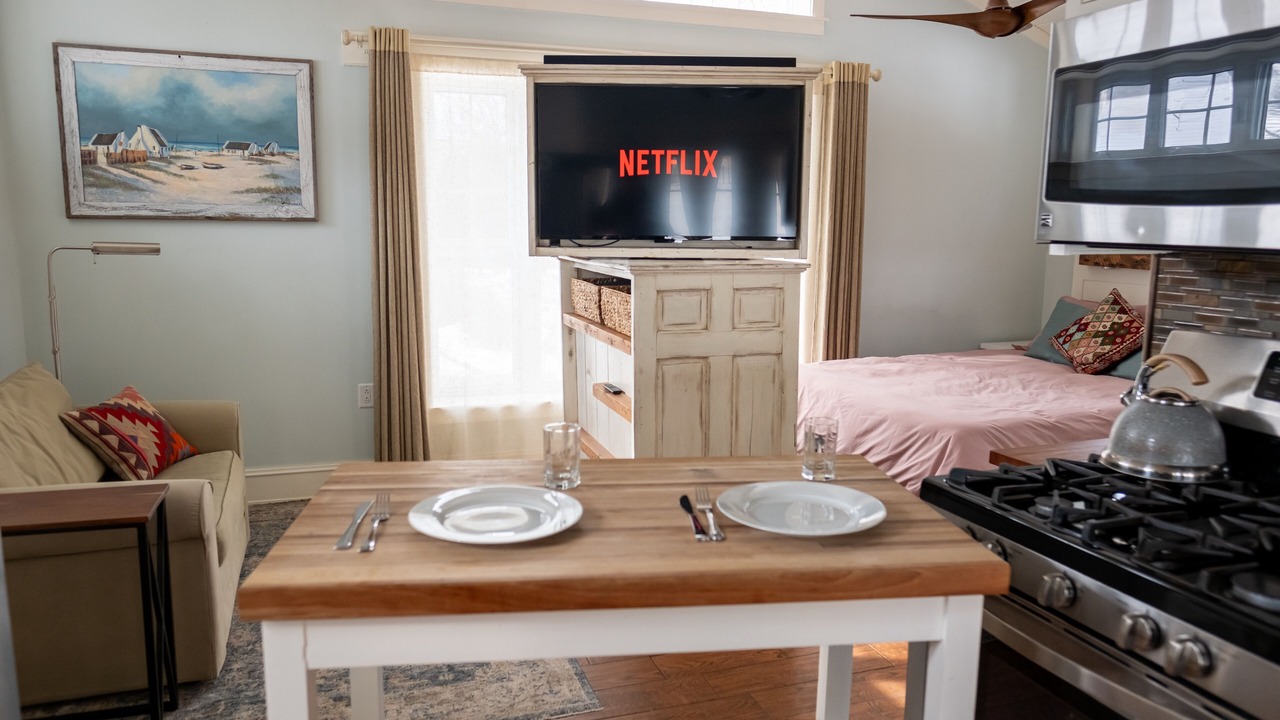 Photo of Livingroom in Burlington