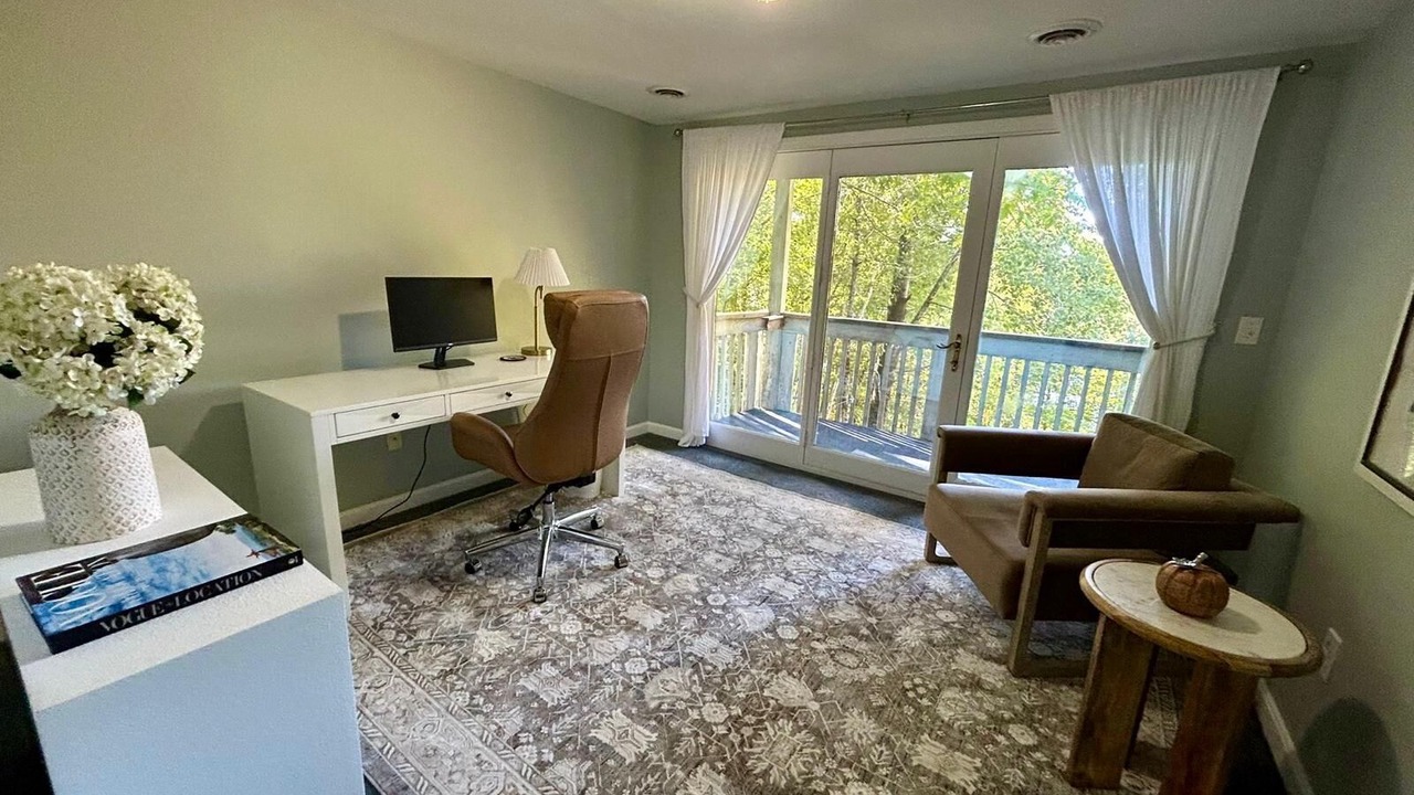 Photo of Livingroom in Wolfeboro