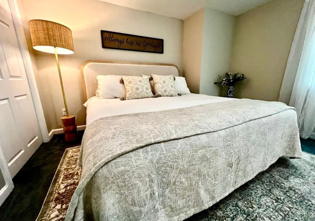 Photo of Bedroom in Wolfeboro