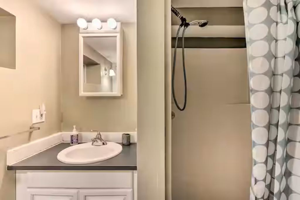 Photo of Bathroom in Thornton