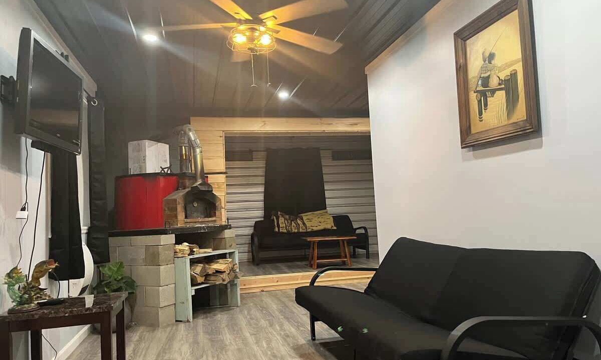 Photo of Livingroom in Hadley