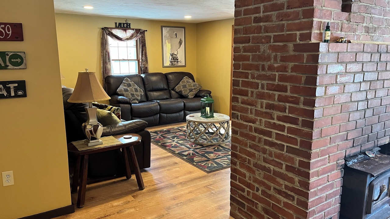 Photo of Livingroom in Bethel