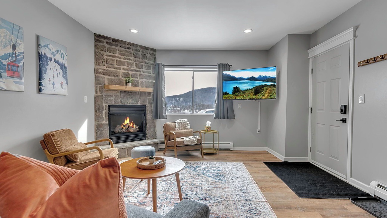 Photo of Livingroom in Great Valley