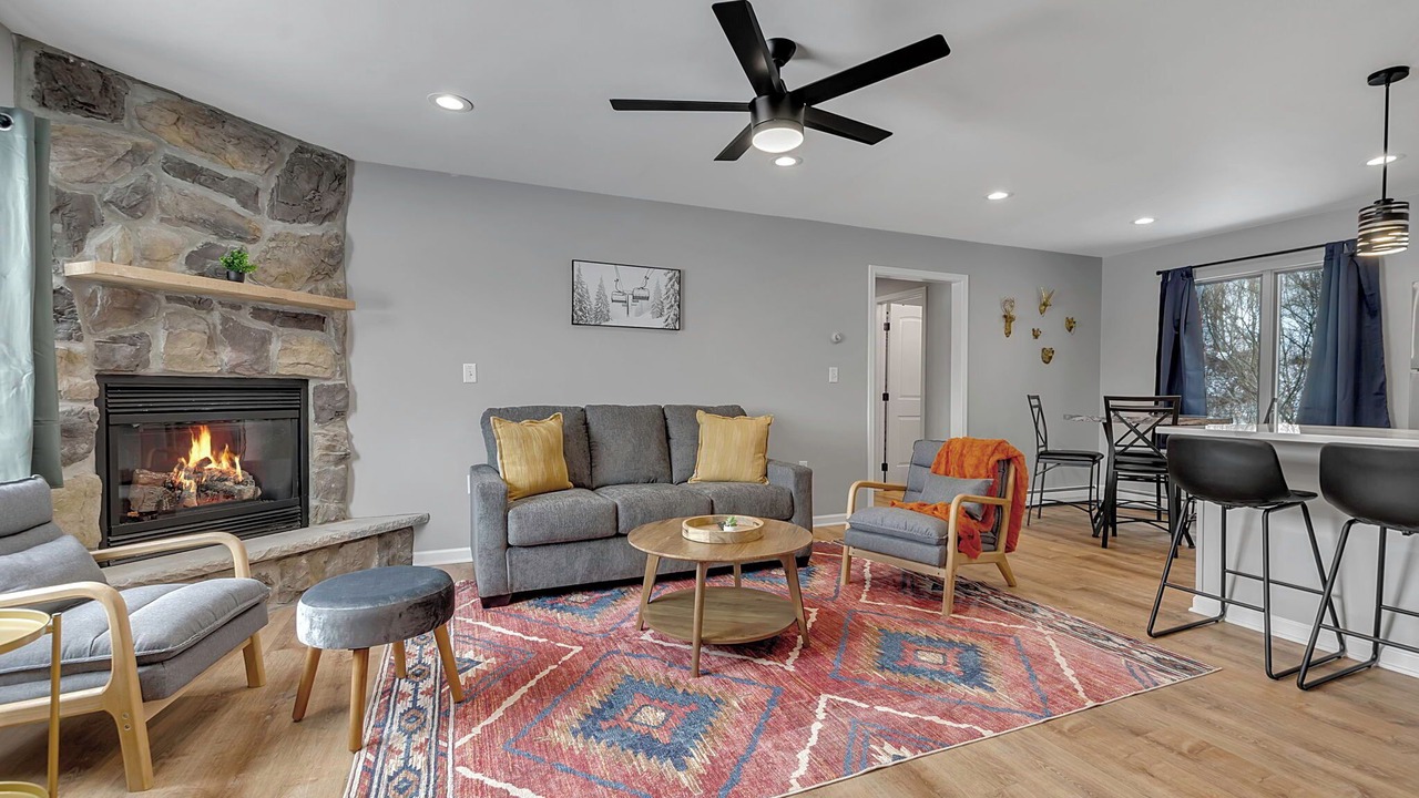 Photo of Livingroom in Great Valley