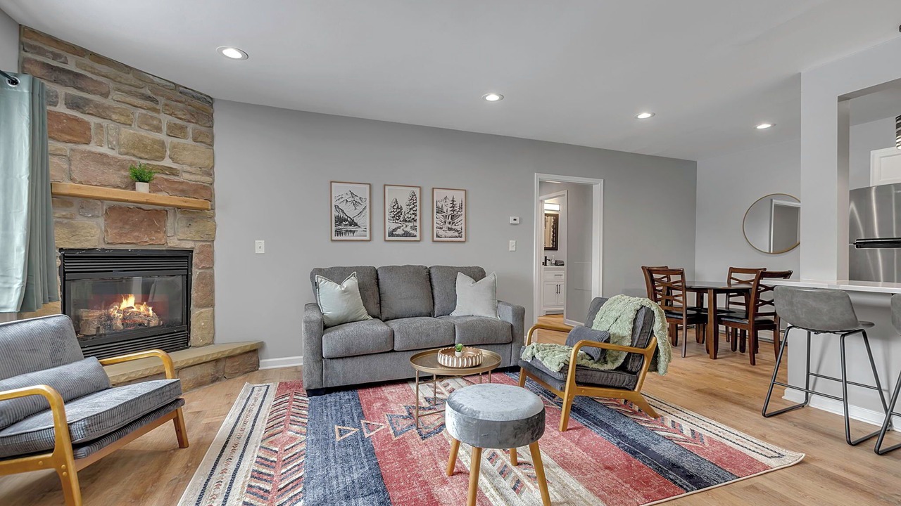 Photo of Livingroom in Great Valley