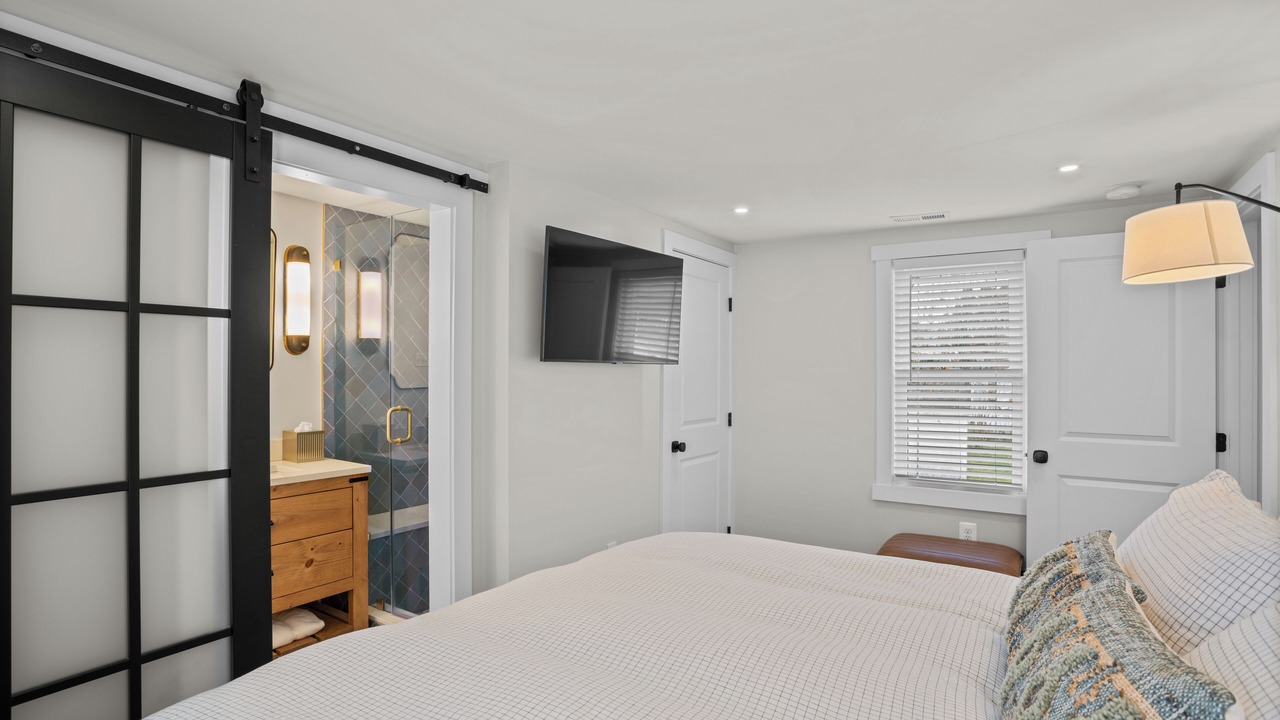 Photo of Bedroom in Lutherville Timonium