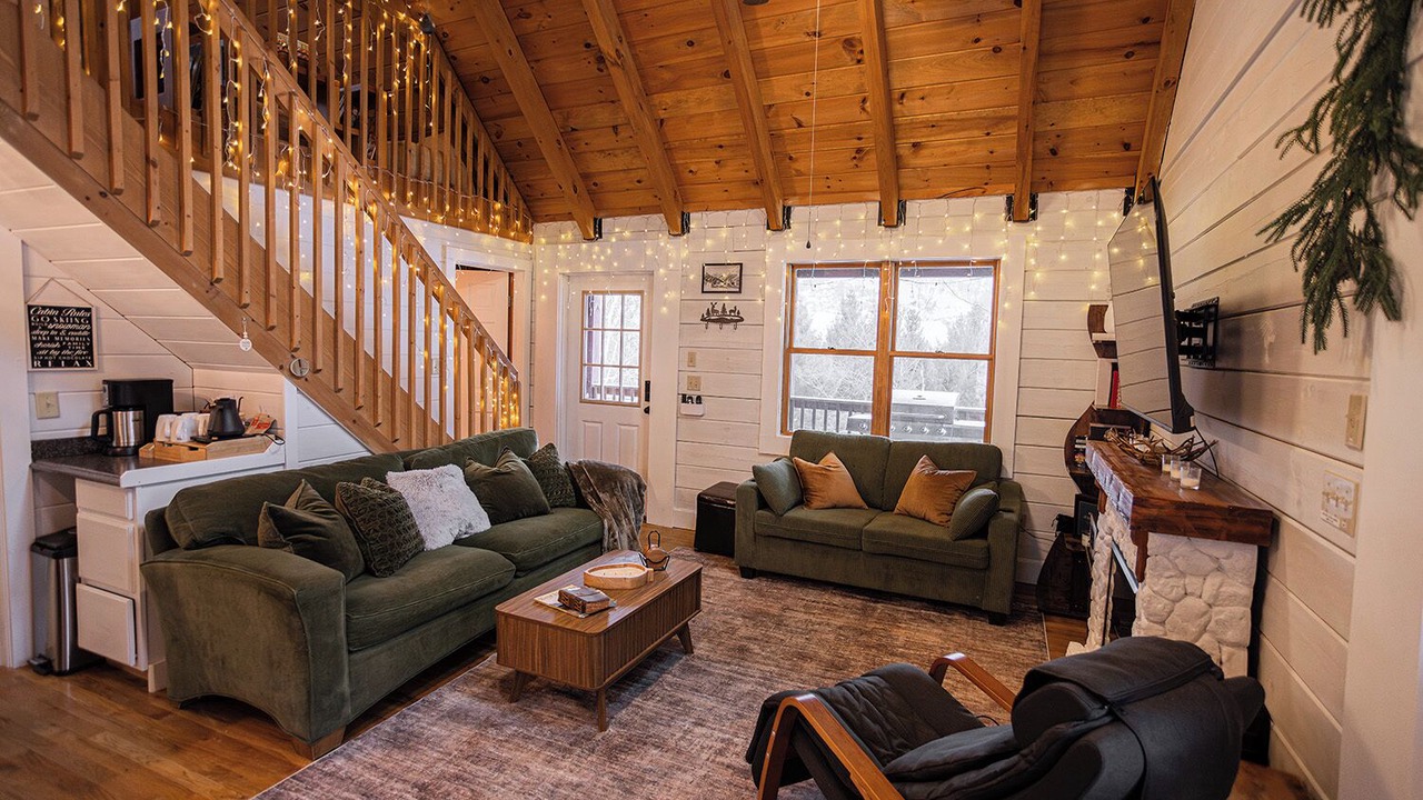 Photo of Livingroom in Slatyfork Farm