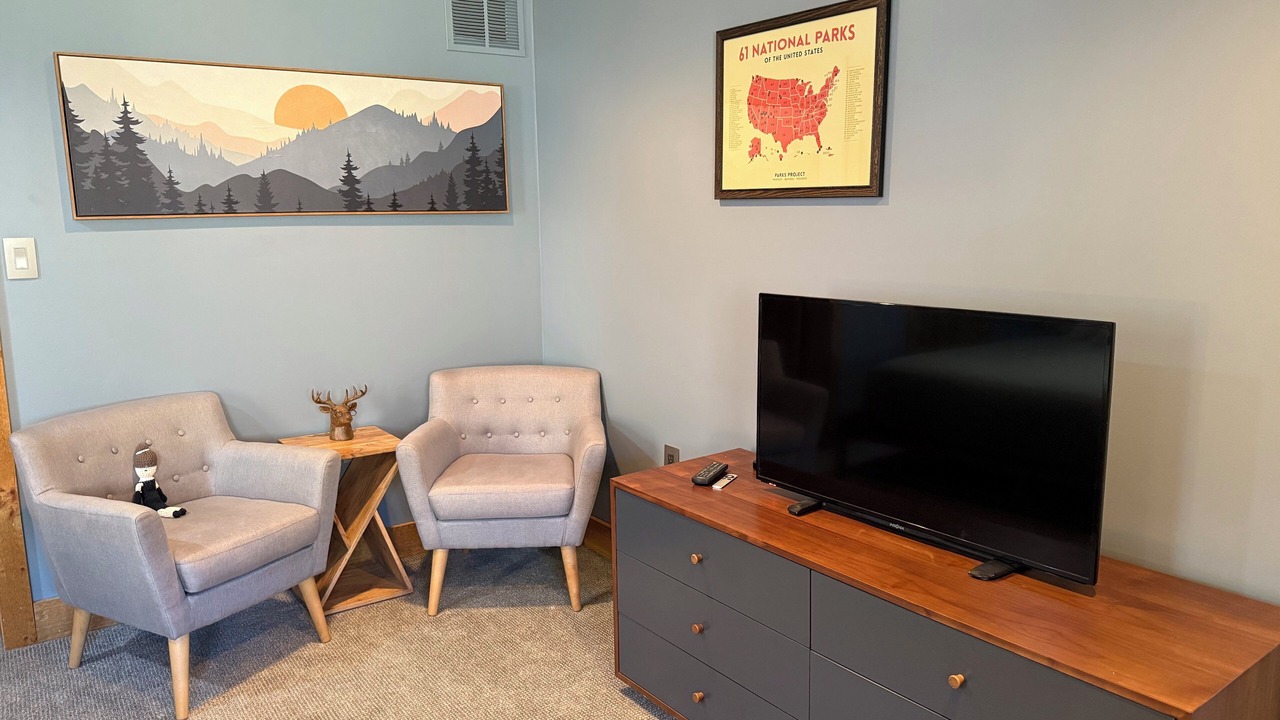 Photo of Livingroom in Lost River