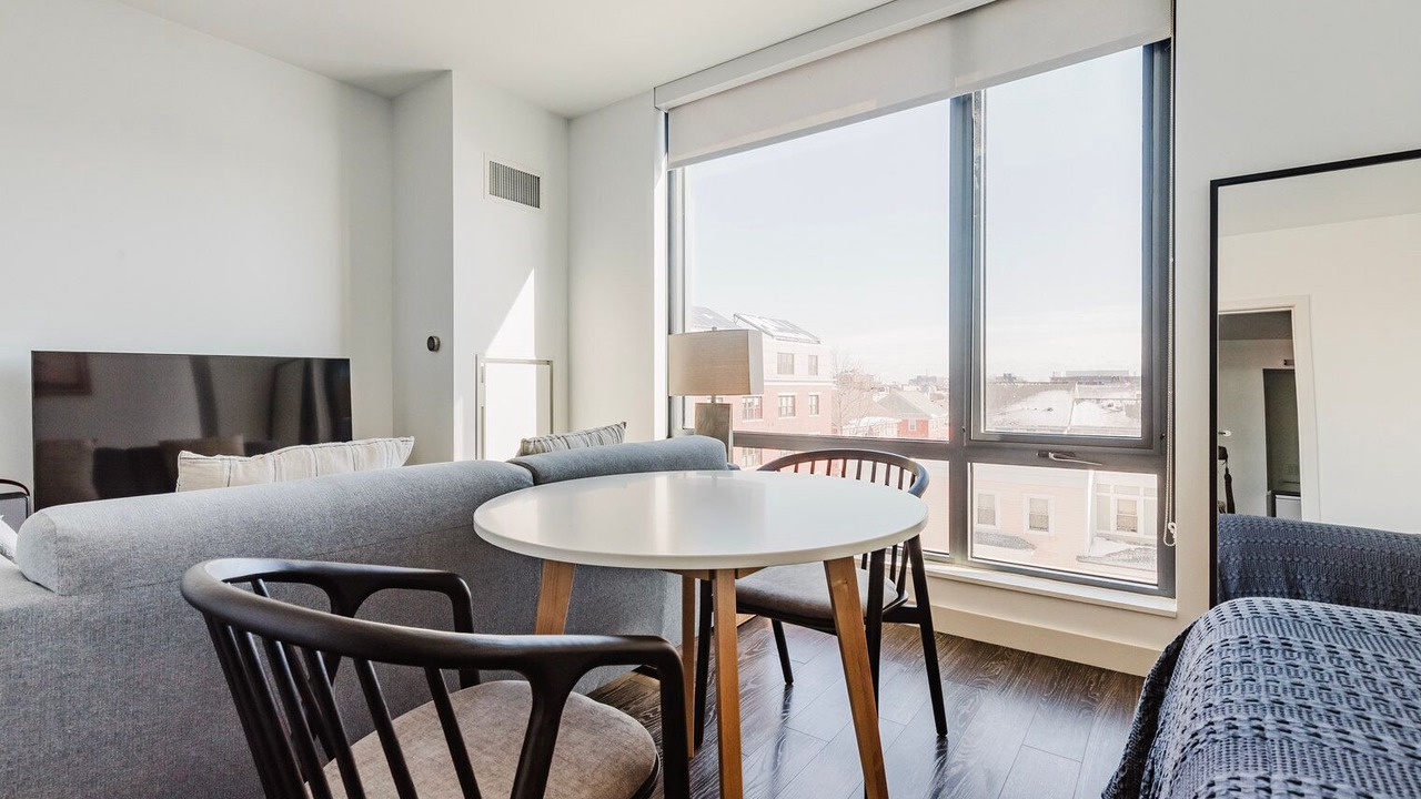Photo of Livingroom in Central-Maverick Square - Paris Street