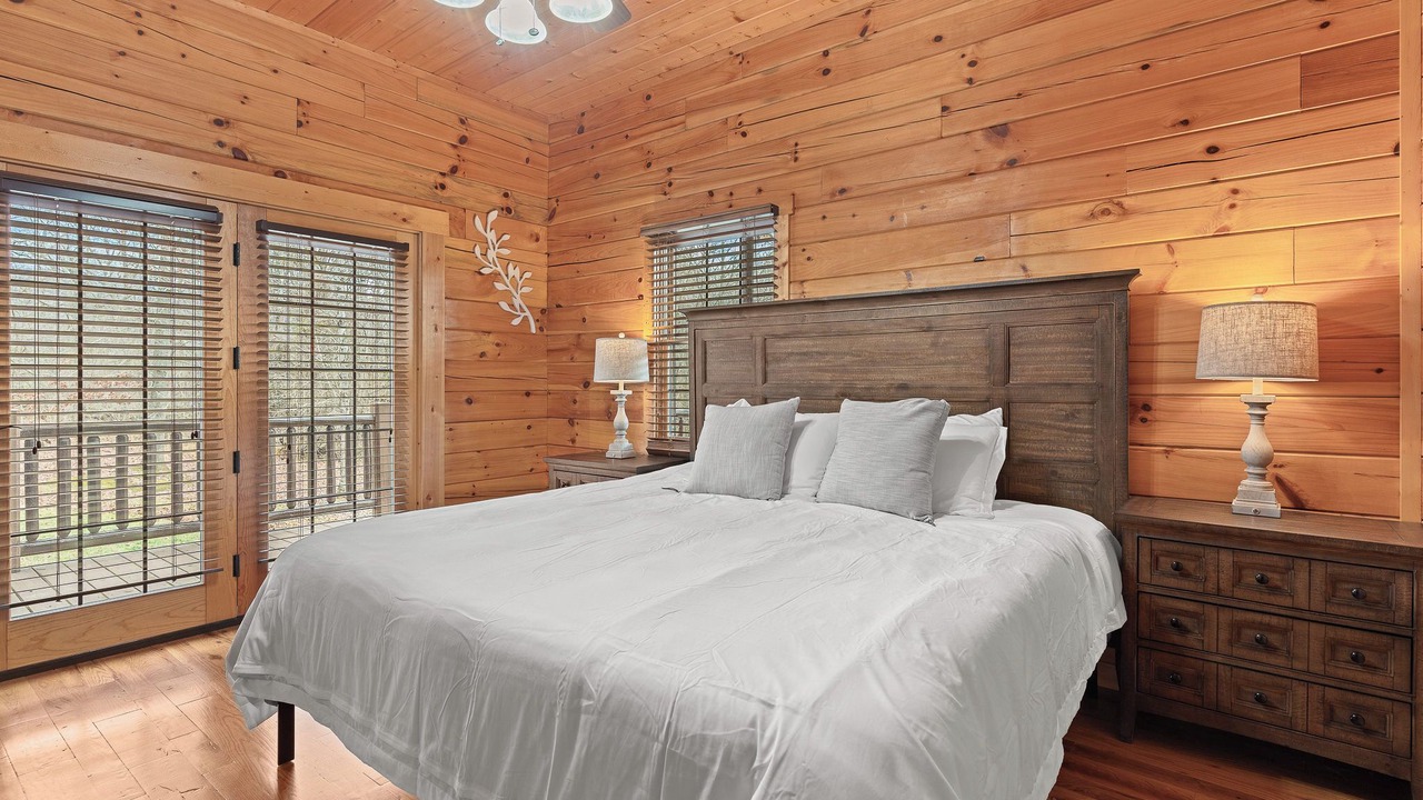 Photo of Bedroom in Nelsonville