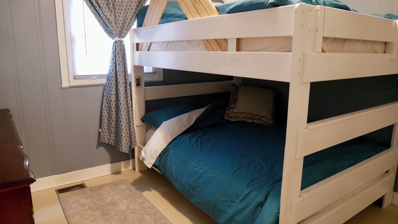 Photo of Bedroom in Conway