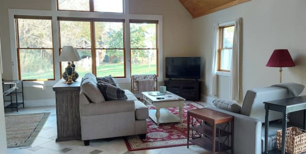 Photo of Livingroom in Ithaca