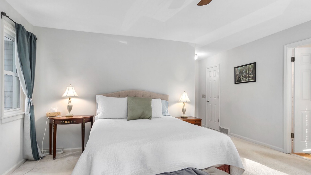 Photo of Bedroom in Saratoga Springs