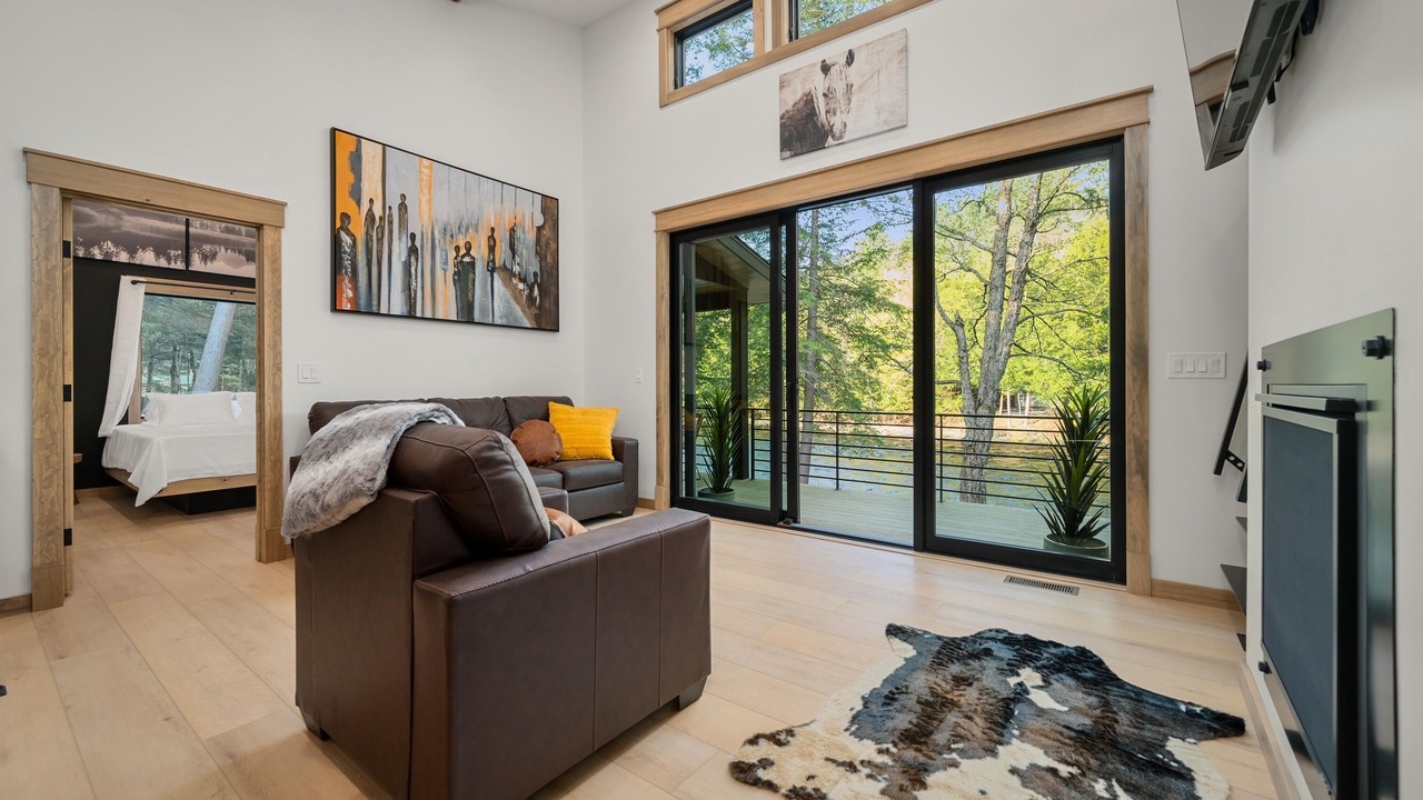 Photo of Bedroom in Boonville
