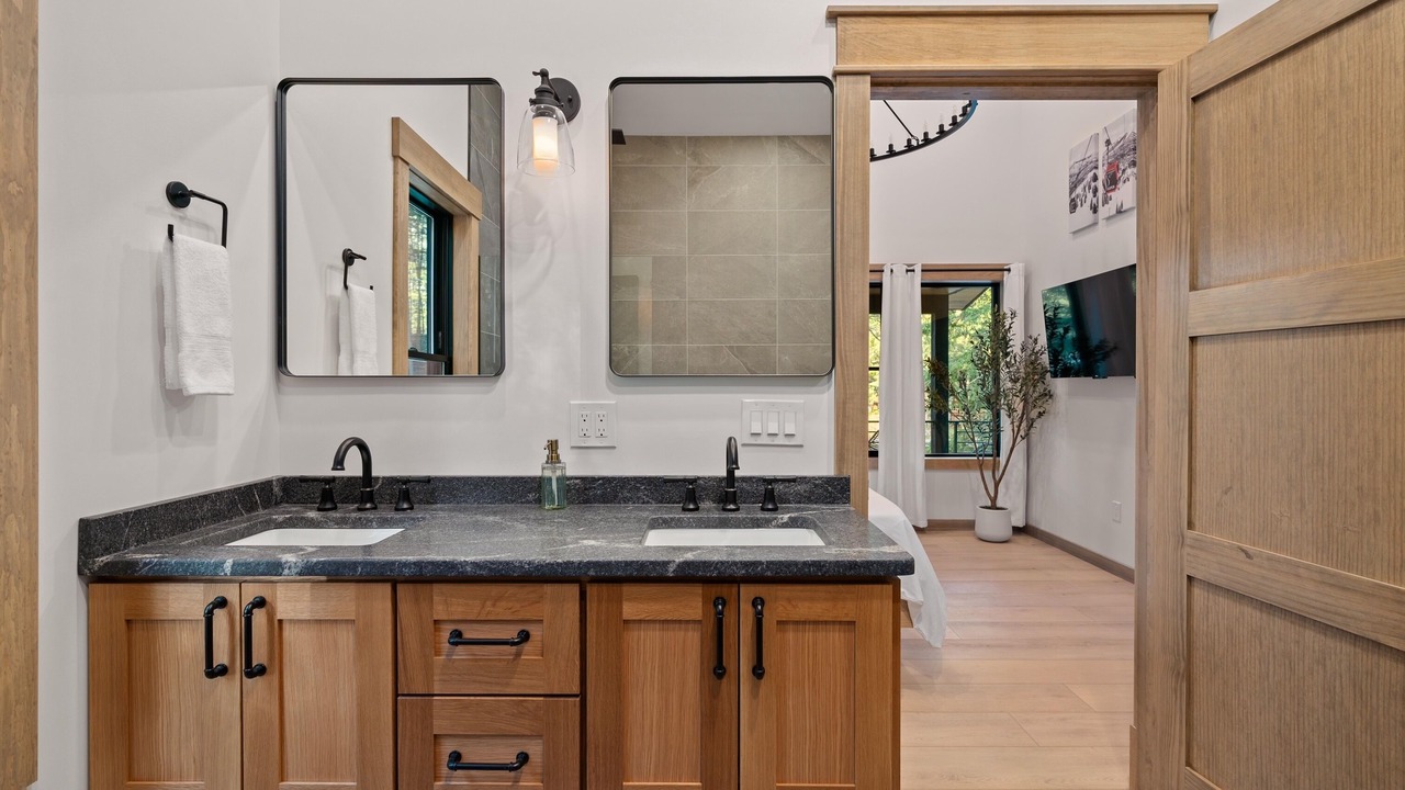 Photo of Bathroom in Boonville