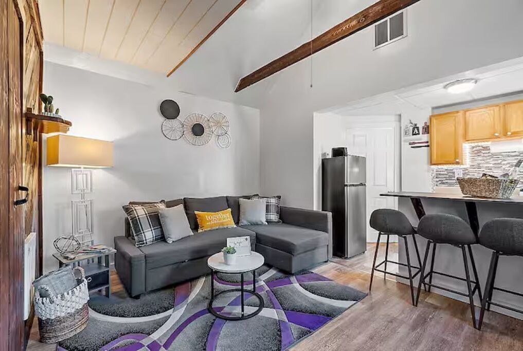 Photo of Livingroom in Laconia