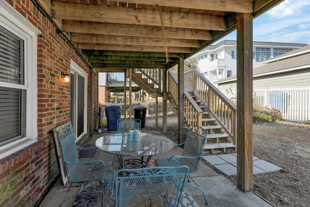 Photo of Outdoor in Chic's Beach