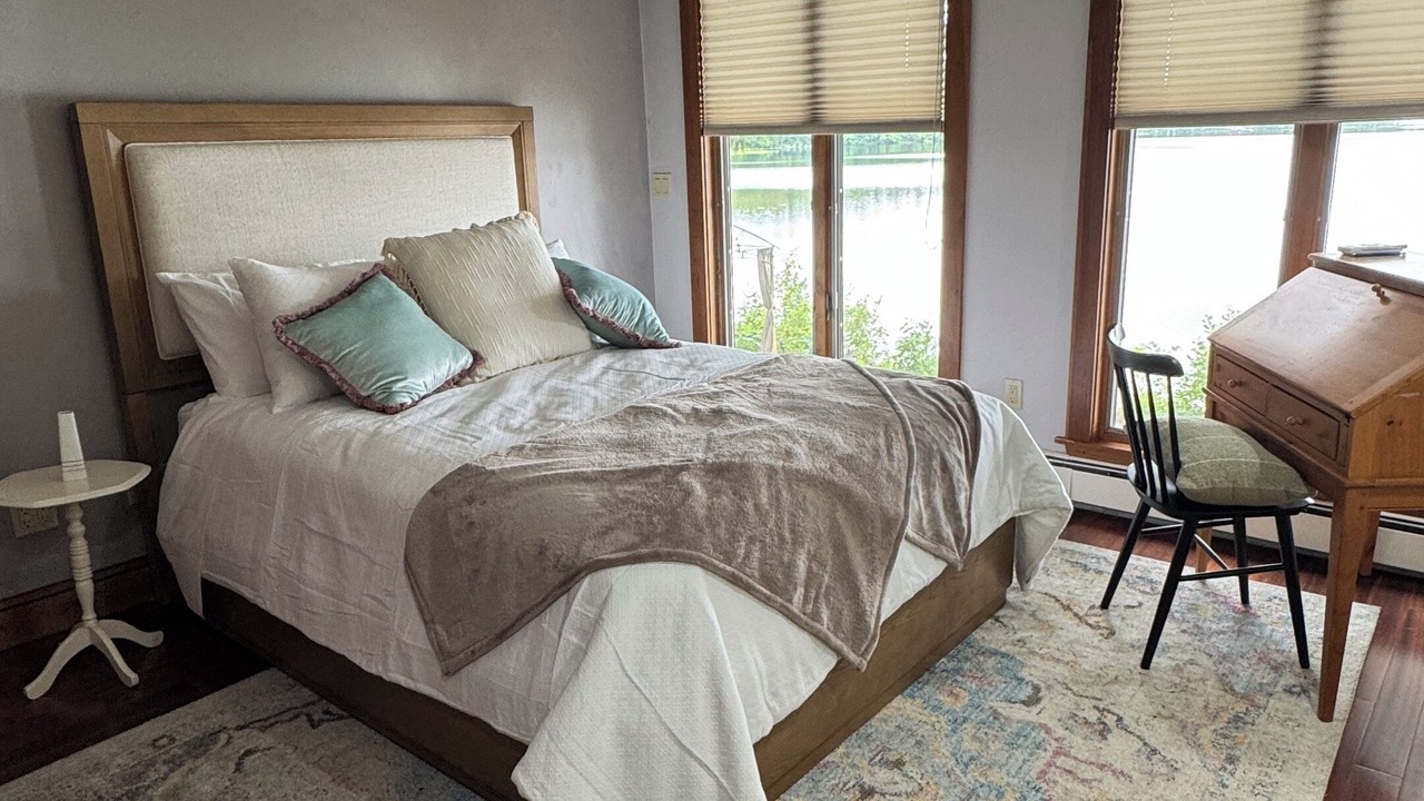 Photo of Bedroom in Winthrop