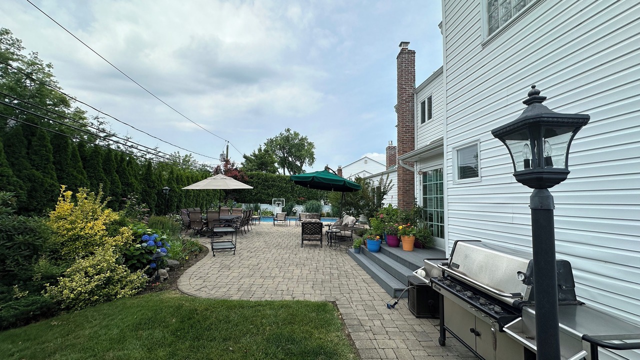 Photo of Outdoor in Woodbury